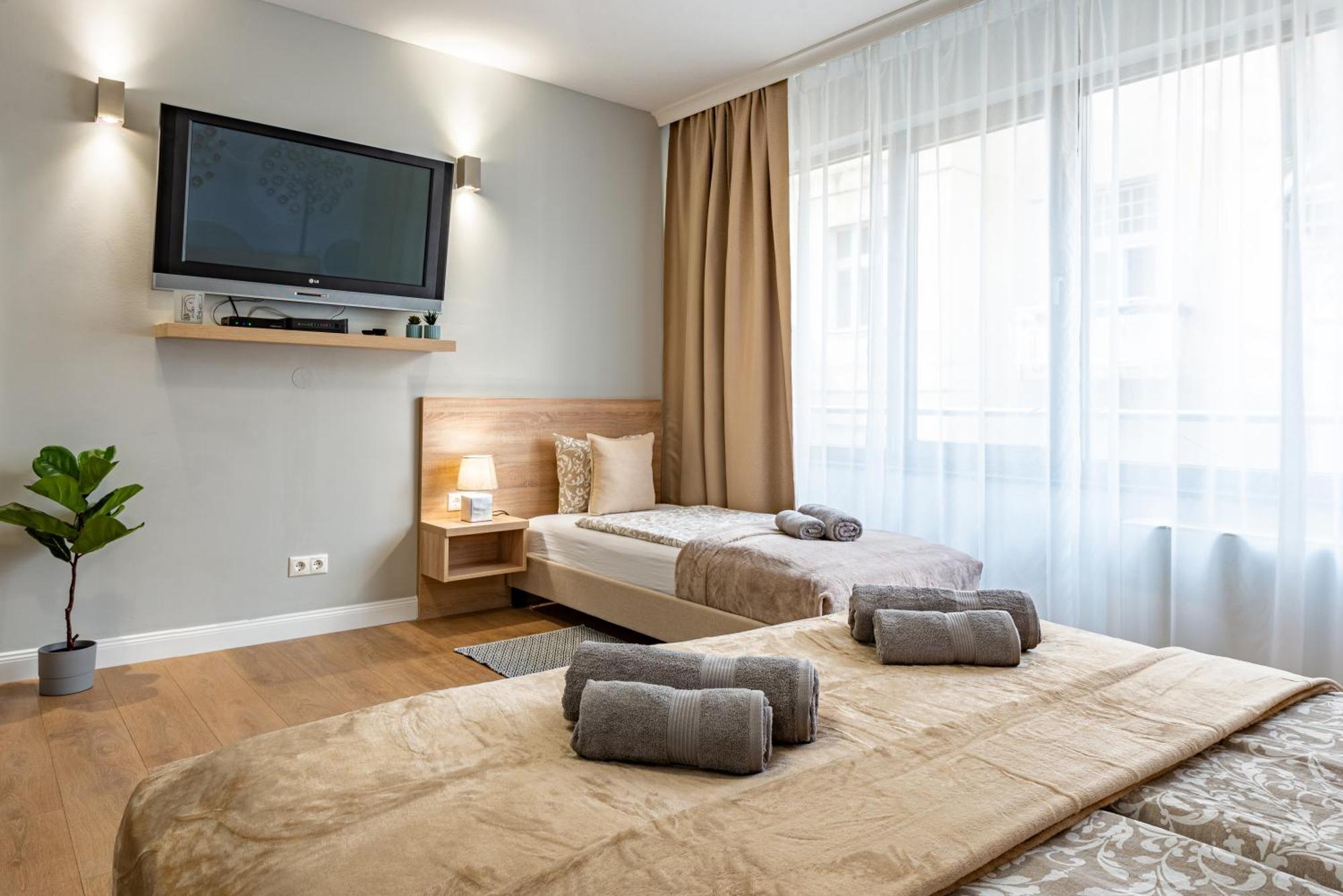 Budapest Holidays Apartments & Spa Ngoại thất bức ảnh