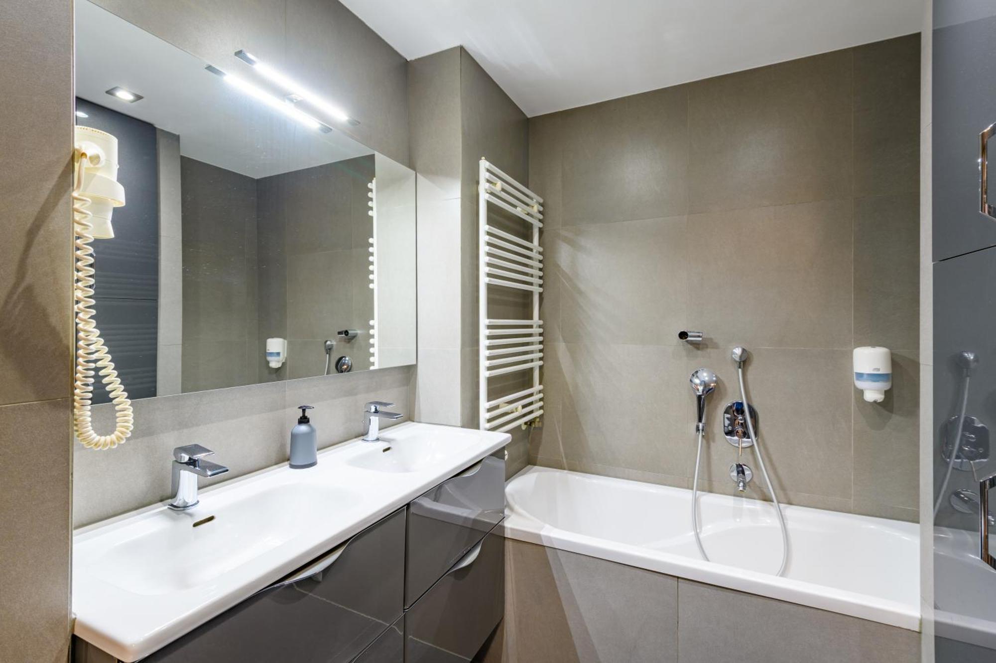 Budapest Holidays Apartments & Spa Ngoại thất bức ảnh